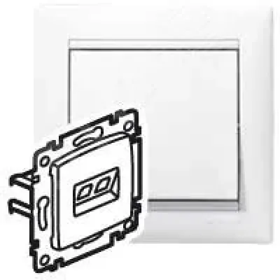Розетка Valena 1хRJ45, белая UTP
