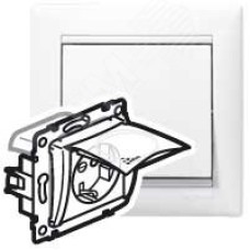 Розетка 1-местная с заземлением с защитными шторками и крышкой 16А IP44 белый VALENA DIY