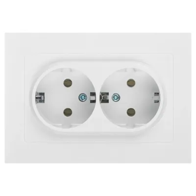 Розетка Intro Accent 6-205-01 2X2P+E Schuko, 16А-250В, IP20, СУ, AL/CU, белый