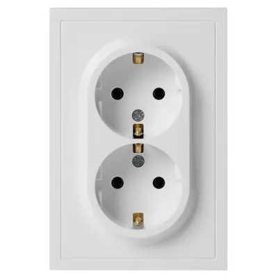 Розетка скрытого монтажа в рамку с заземлением двойная 2X2P+E Schuko со шторками IP20 16А-250В белый матовый 15-2105-08 Galaxy