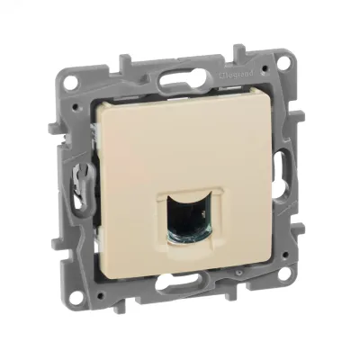 Розетка компьютерная RJ45 категория 6 UTP слоновая кость ETIKA