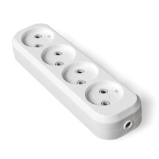 Розетка-колодка для удлинителя IONICH 4 гнезда б/з