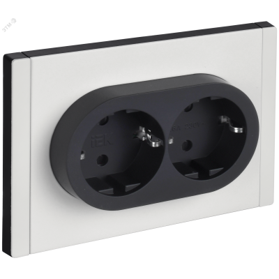 FORTE&PIANO Розетка 2-местная с заземлением с защитными шторками безвинтовое крепление 16А FP223M металл белый IEK