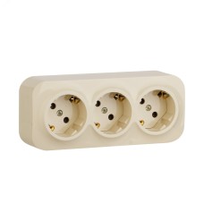 Розетка 3-местная для открытой установки с заземлением с защитными шторками с предварительным подключением 16А слоновая кость QUTEO