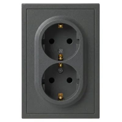 Розетка скрытого монтажа в рамку с заземлением двойная 2X2P+E Schuko 16А-250В IP20 графит 15-2104-06 Galaxy