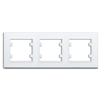 Рамка трехпостовая KAREA горизонтальная белый
