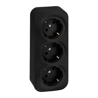 Розетка 3-местная для открытой установки с заземлением с защитными шторками с предварительным подключением 16А черный матовый QUTEO