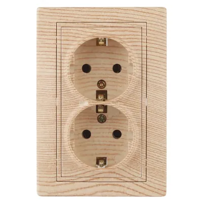 Розетка Intro Plano 1-205-11 с заземлением двойная 2X2P+E Schuko, 16А-250В, IP20, СУ, сосна