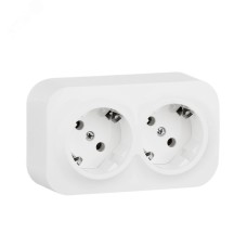 Розетка 2-местная для открытой установки с заземлением с защитными шторками с предварительным подключением 16А белый QUTEO