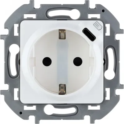 Розетка 1-местная с заземлением с защитными шторками 16А с USB C 5В безвинтовое крепление белый INSPIRIA