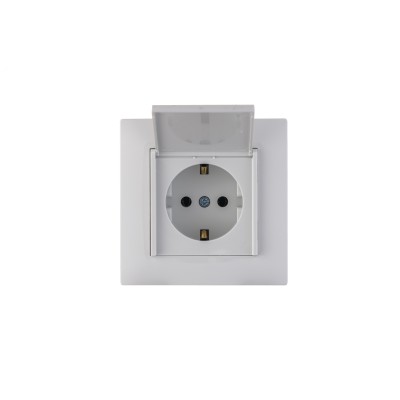 Розетка с заземлением 16А и крышкой  KAREA RIZZ белый