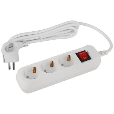 Удлинитель электрический ЭРА UDL-16-315-ES Greenline 3 розетки с заземлением с выключателем 1,5м ПВС 3x1мм2