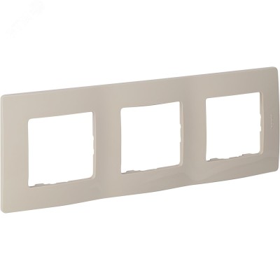 Рамка 3-местная слоновая кость ETIKA
