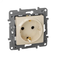 Розетка 1-местная с заземлением с защитными шторками 16А слоновая кость ETIKA