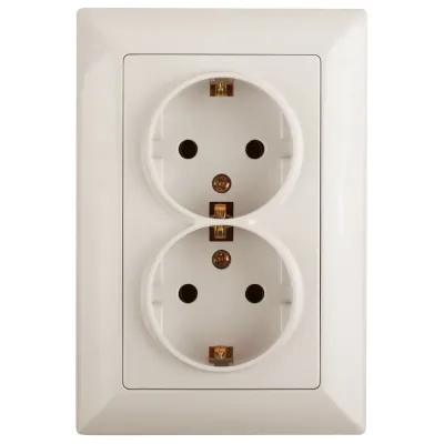 Розетка Intro Solo 4-205-02 с заземлением двойная 2X2P+E Schuko, 16А-250В, IP20, СУ, слоновая кость