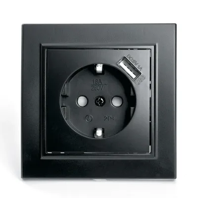 Розетка 1-местная с/з 250В, 16А с защитной шторкой и с USB, серия Эрна, PST16-9011-03, черный