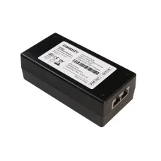 Инжектор PoE TRASSIR оборудован входным и выходным портами RJ-45.