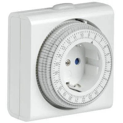 Розетка-таймер механический РТМ-3 15мин 24ч 96on/off 16А IP20