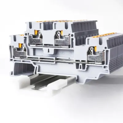Клемма проходная, зажим push-in, серая 32 A, 1000 В, 4 кв. мм (1 уп-50шт) RYK 4 D-V0 KLR
