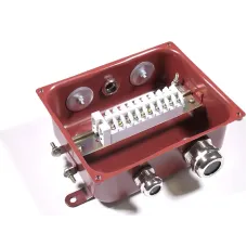 КЗНС-08 с латунными сальниками ( 3шт. сальника) ЗЭТА коробка клеммная