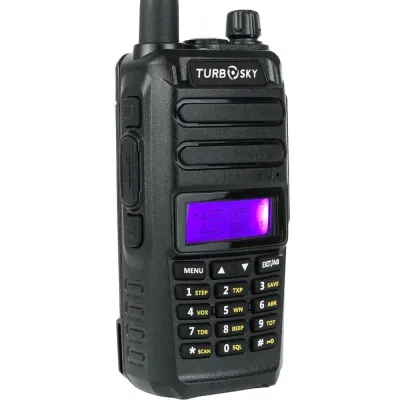 Радиостанция аналоговая портативная UHF/VHF 136-174/400-470 5Вт 1800 мАч З/У IP-54