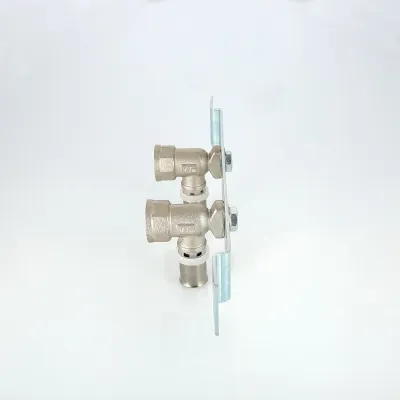 Планка монтажная с водорозетками пресс 16x1/2'