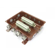 КС-40 с латунными сальниками (8 шт.сальников) ЗЭТА коробка клеммная