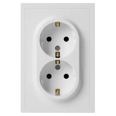 Розетка скрытого монтажа в рамку с заземлением двойная 2X2P+E Schuko 16А-250В IP20 белый матовый 15-2104-08 Galaxy