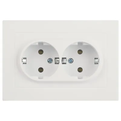 Розетка Intro Accent 6-205-01М 2X2P+E Schuko, 16А-250В, IP20, СУ, AL/CU, белый матовый