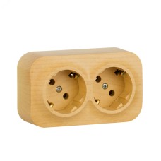 Розетка 2-местная для открытой установки с заземлением без защитных шторок с предварительным подключением 16А дерево QUTEO