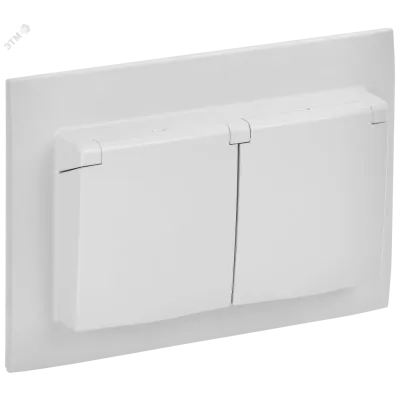 SKANDY Розетка 2-местная и крышкой 16А в сборе IP44 SK-R12W арктический белый IEK