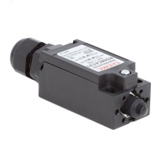 Концевой выключатель с двумя нормально закрытыми  контактами (NC+NC). Исполнение с кнопкой.